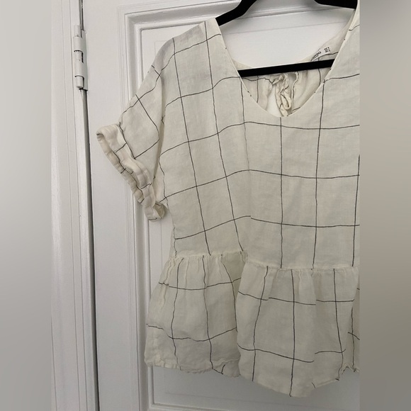 Mango Linen Blend White & Black Checkered Top Blouse w/ Open Tie Back and V neck - Picture 5 of 9